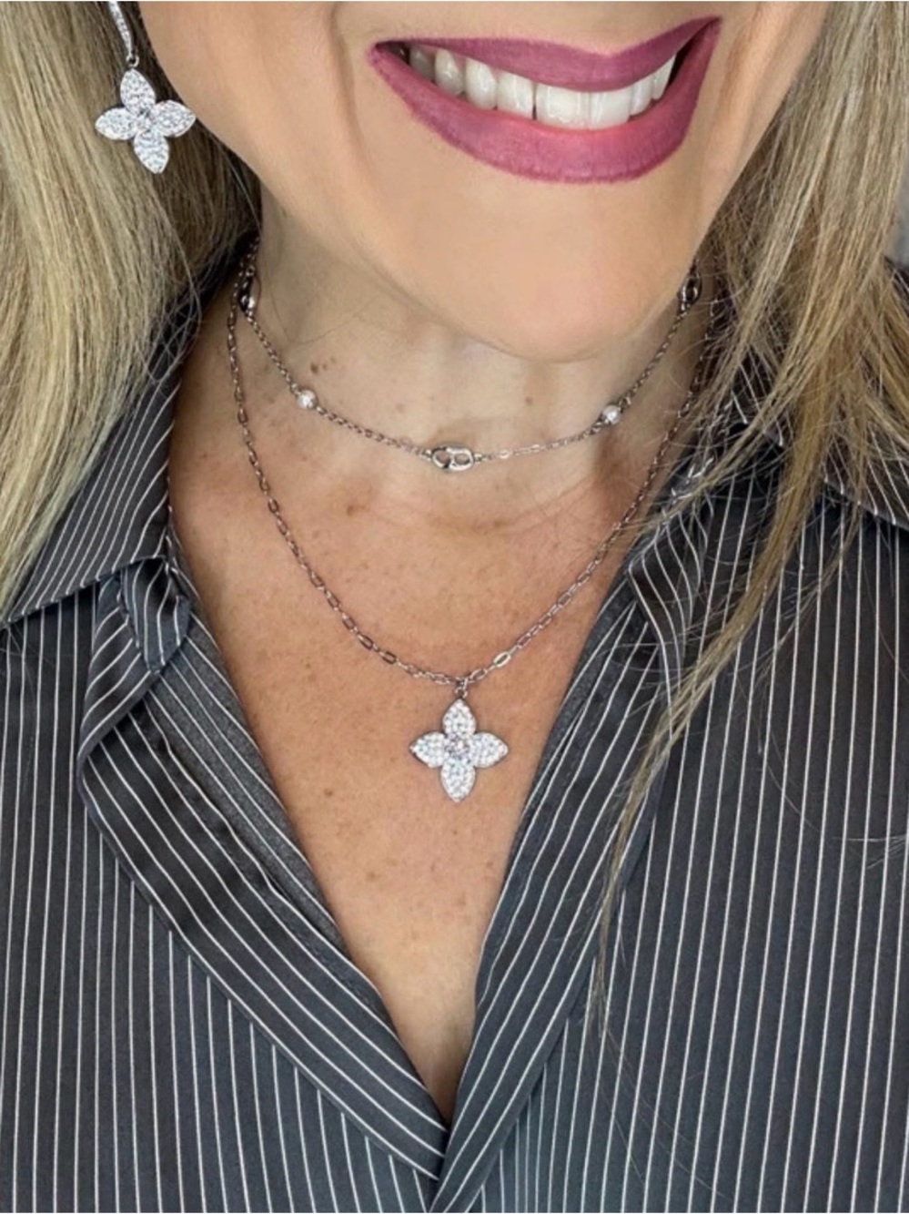 “VERA” Elite Sparkle Box Nov2025 INCLUDES the ADD-ON “SIMONE” necklace.